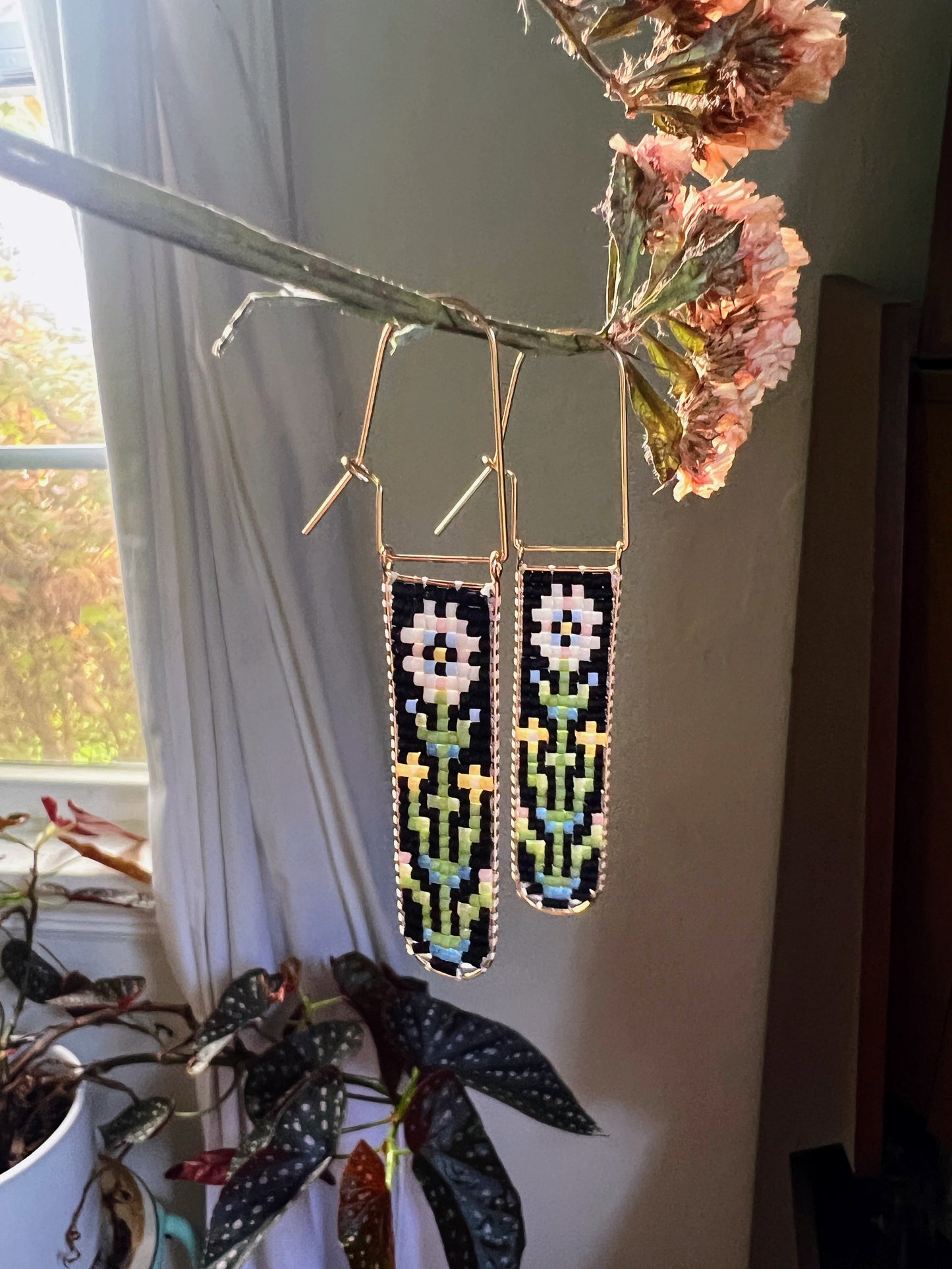 Dandelion Latch-Hook Shields