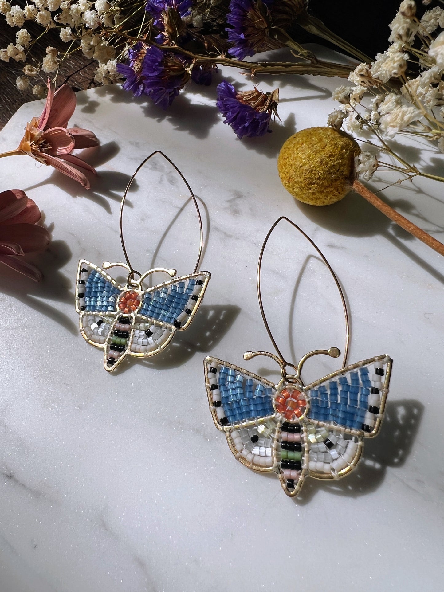 Blue Moth Threaders